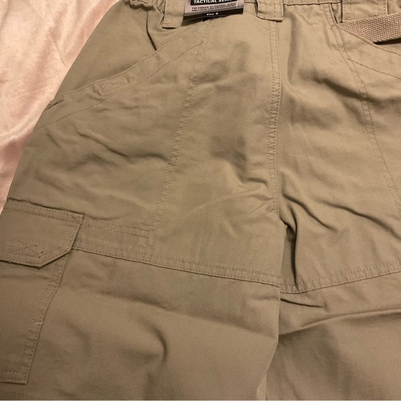 5.11 Tactical - Women's Taclite Shorts
 size 8 - Picture 8 of 15